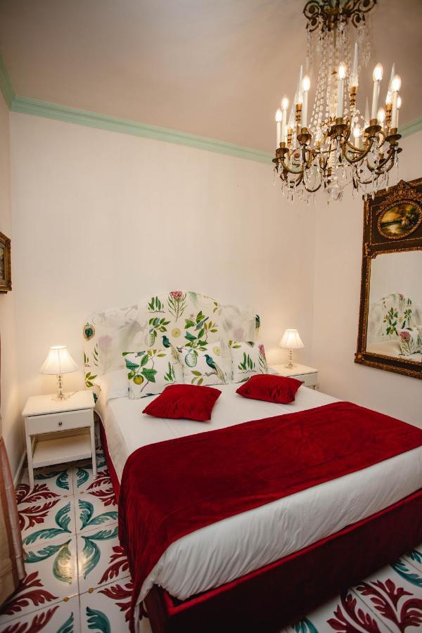 Delfini Trevi House Hotel Rome Bagian luar foto