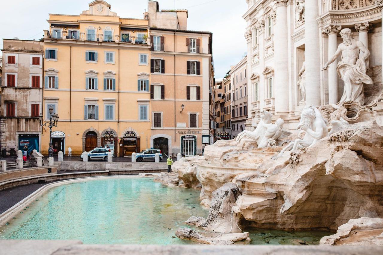 Delfini Trevi House Hotel Rome Bagian luar foto